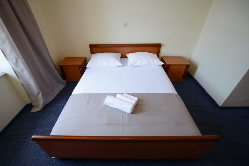 Hotel Sidro ミルナ エクステリア 写真