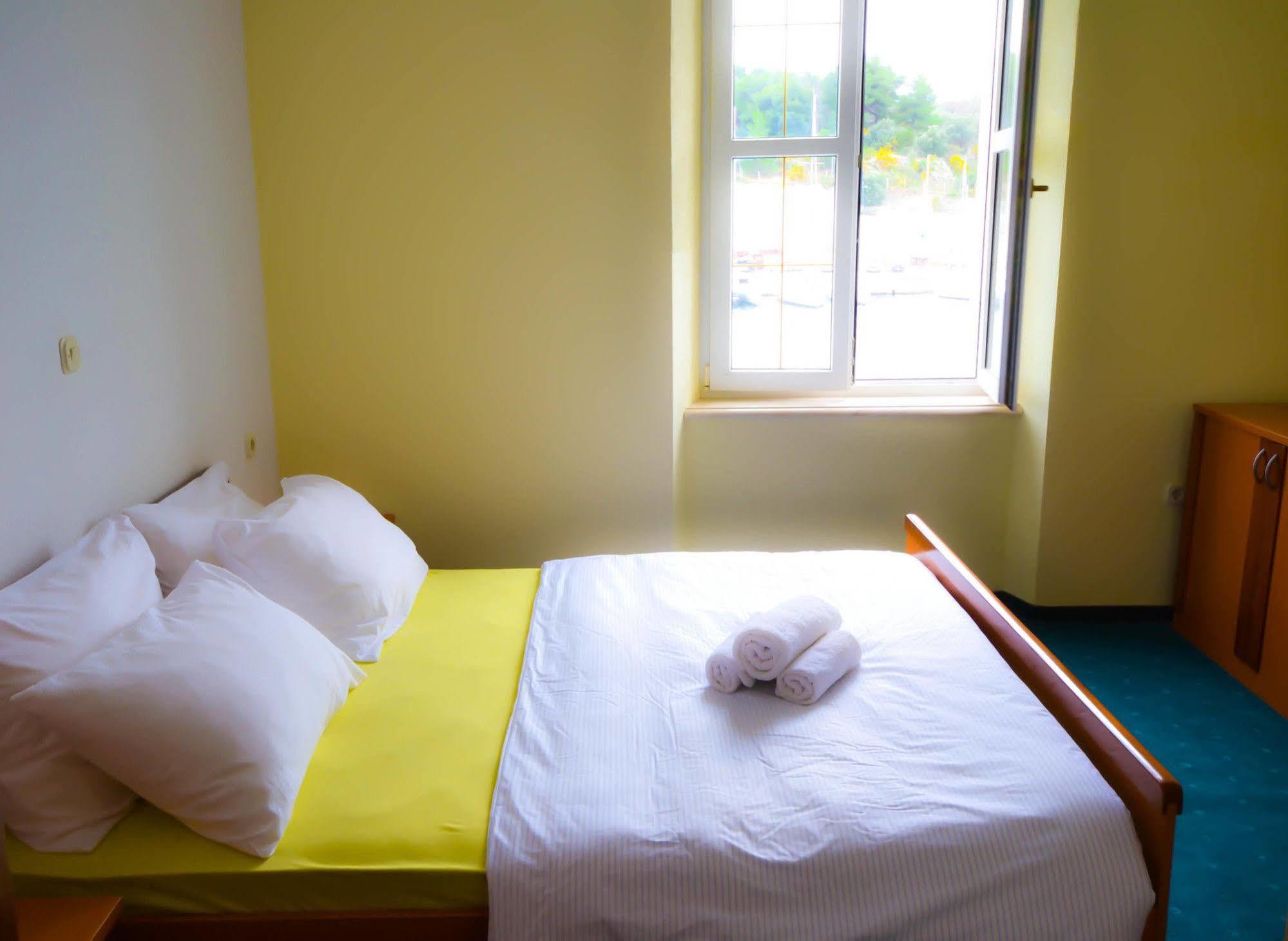 Hotel Sidro ミルナ エクステリア 写真