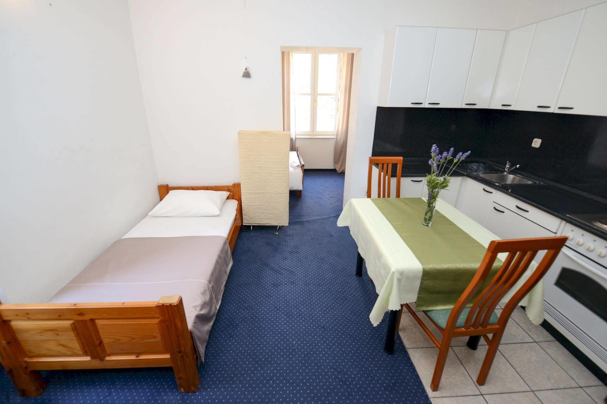 Hotel Sidro ミルナ エクステリア 写真